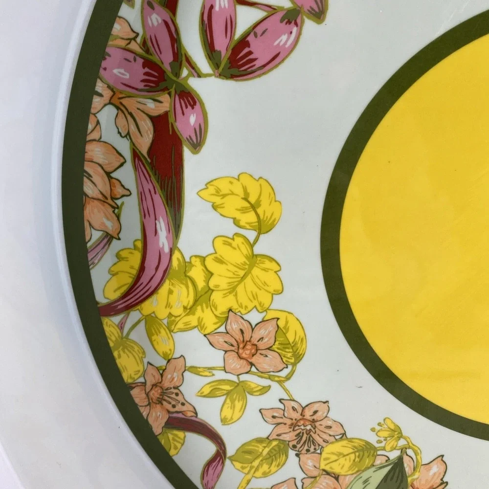 Gardner's Eden Round Vinyl Serving Tray Daisy Lloral Pattern Large 21 x 17.5‎